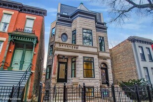 631 W Wellington Ave, Unit 1 in Chicago, IL - Building Photo
