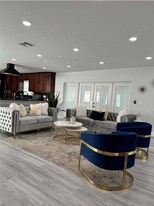 1711 N 50th Ave in Hollywood, FL - Building Photo