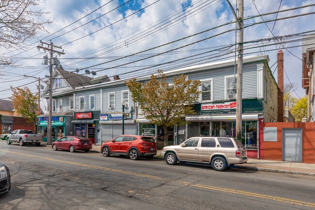 1191-1209 E Main St in Bridgeport, CT - Building Photo - Building Photo