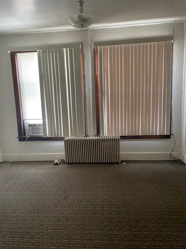 property at 400 N Main St