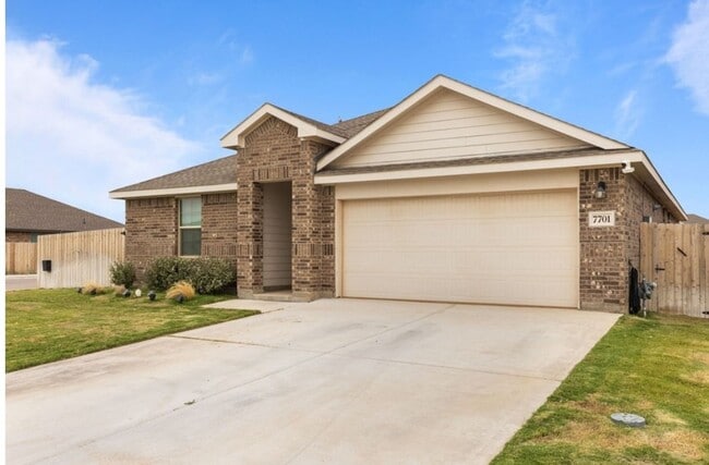 7701 Orange Blossom Rd in Odessa, TX - Building Photo - Building Photo