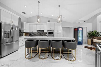 8139 Las Palmas Way in Naples, FL - Building Photo - Building Photo