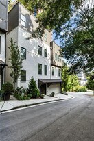 1819 Huntington Hills Ln NW in Atlanta, GA - Building Photo