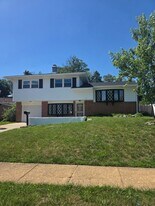 4803 Paulson Dr in Wilmington, DE - Building Photo