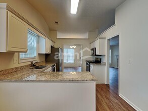 2123 Yarbrough Way in Dacula, GA - Foto de edificio - Building Photo