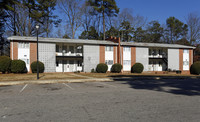 Smithdale Apartments in Raleigh, NC - Foto de edificio - Building Photo