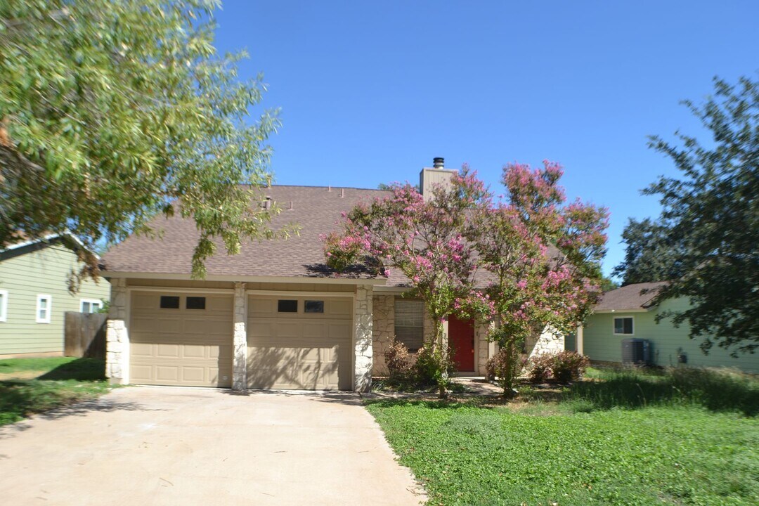 4506 Adelphi Ln in Austin, TX - Building Photo