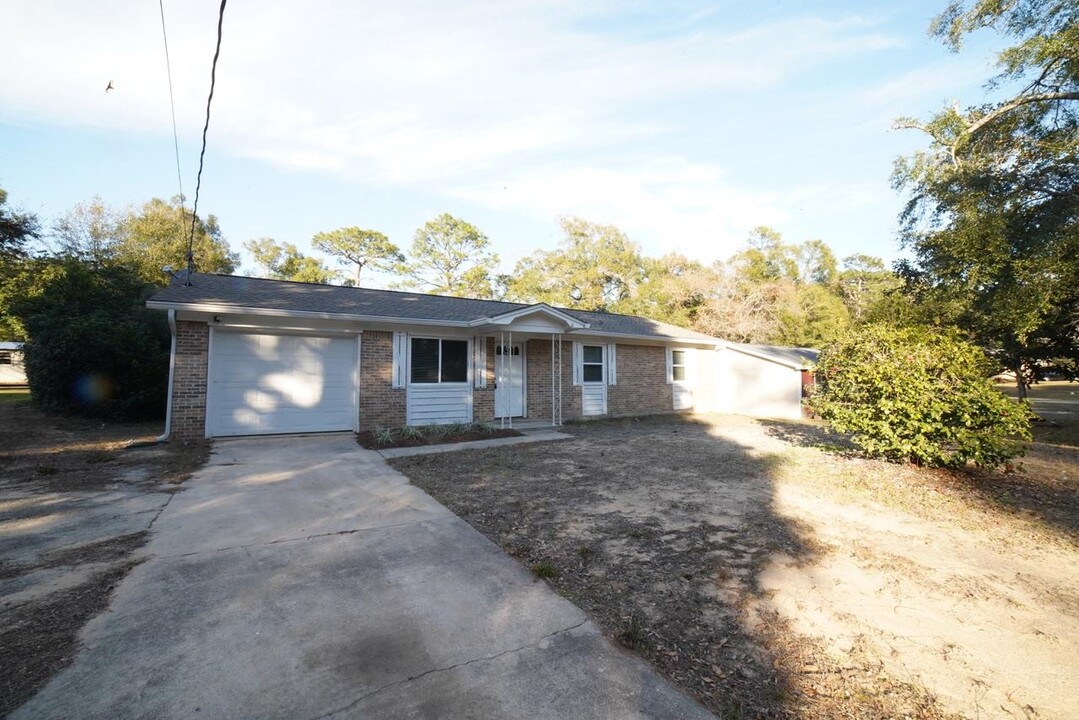 5608 Westview Ln in Tallahassee, FL - Building Photo