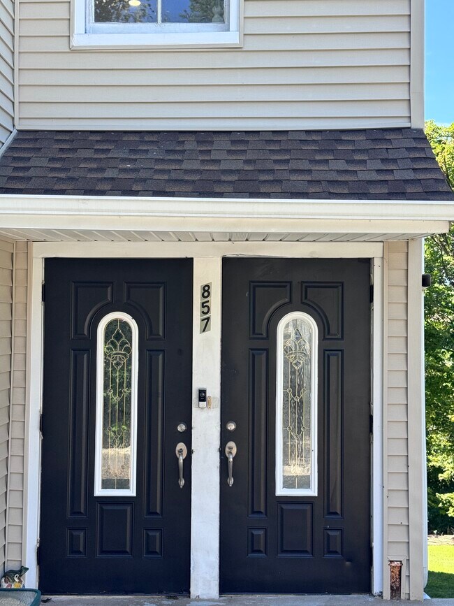 857 Sherman Ave, Unit 2