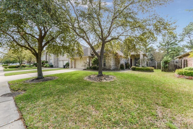 17515 Fairgrove Park Dr in Houston, TX - Building Photo - Building Photo