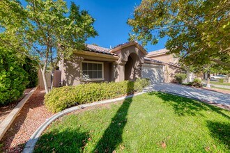 2401 Flower Spring St in Las Vegas, NV - Building Photo - Building Photo