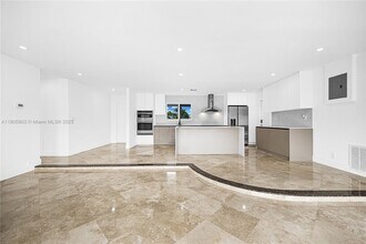 5510 NE 18th Ave in Fort Lauderdale, FL - Building Photo - Building Photo