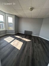 7 Summit St in Yonkers, NY - Building Photo - Building Photo