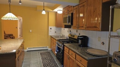 85 Burlingame Rd in Charlton, MA - Building Photo - Building Photo