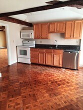 58 Main St, Unit 2 in Marshfield, MA - Foto de edificio - Building Photo