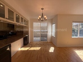 238 E Pleasant Valley Rd in Port Hueneme, CA - Building Photo - Building Photo