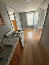 41 Central Ave, Unit 1 in East Hartford, CT - Foto de edificio - Building Photo