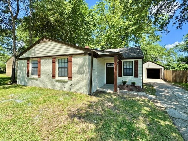 3922 Pleasant Cove in Memphis, TN - Building Photo - Building Photo