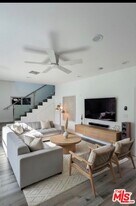 2041 Linnington Ave in Los Angeles, CA - Building Photo