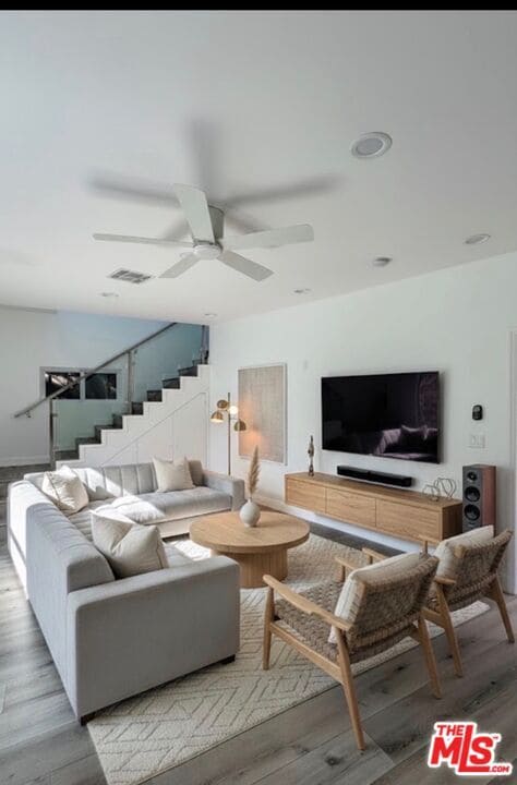 property at 2041 Linnington Ave