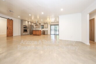2818 E Malvern St in Tucson, AZ - Foto de edificio - Building Photo
