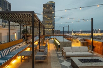 309 Vine St in Cincinnati, OH - Building Photo - Building Photo