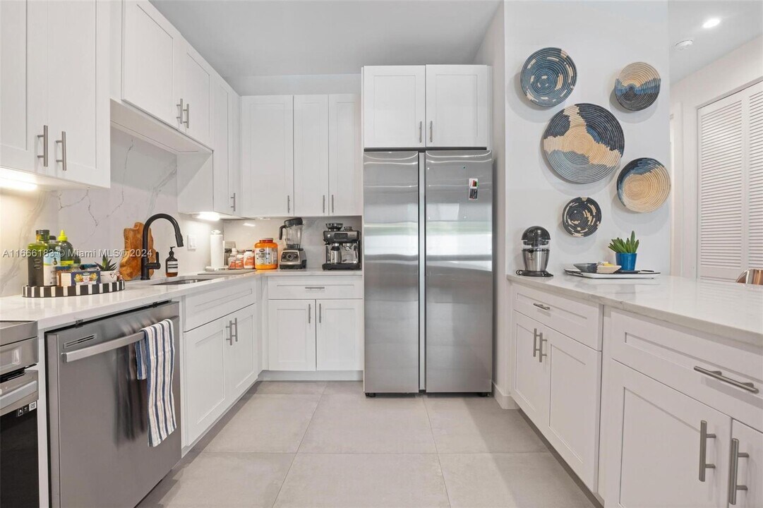 1016 NE 7th Ave in Fort Lauderdale, FL - Building Photo