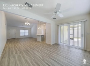 528 Cherry Creek Wy in Okahumpka, FL - Building Photo - Building Photo