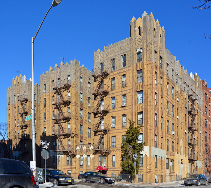 456 Brooklyn Ave in Brooklyn, NY - Building Photo