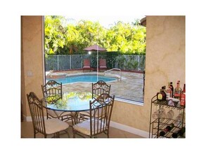 21050 Bella Vista Cir in Boca Raton, FL - Building Photo - Building Photo