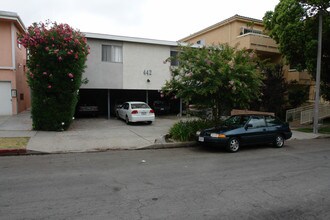 442 E Santa Anita Ave in Burbank, CA - Foto de edificio - Building Photo