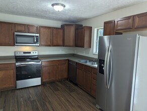 320 Beechwood Dr in Knoxville, TN - Building Photo - Building Photo