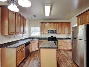 383 Vine Mountain Way in Mableton, GA - Building Photo - Building Photo