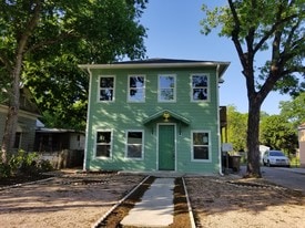 1008 E 49th St, Unit B in Austin, TX - Building Photo