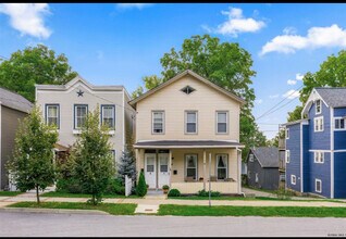 78 Catherine St, Unit 2 in Saratoga Springs, NY - Building Photo - Building Photo