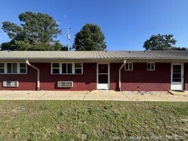 816 Shaw Mill Rd in Fayetteville, NC - Building Photo