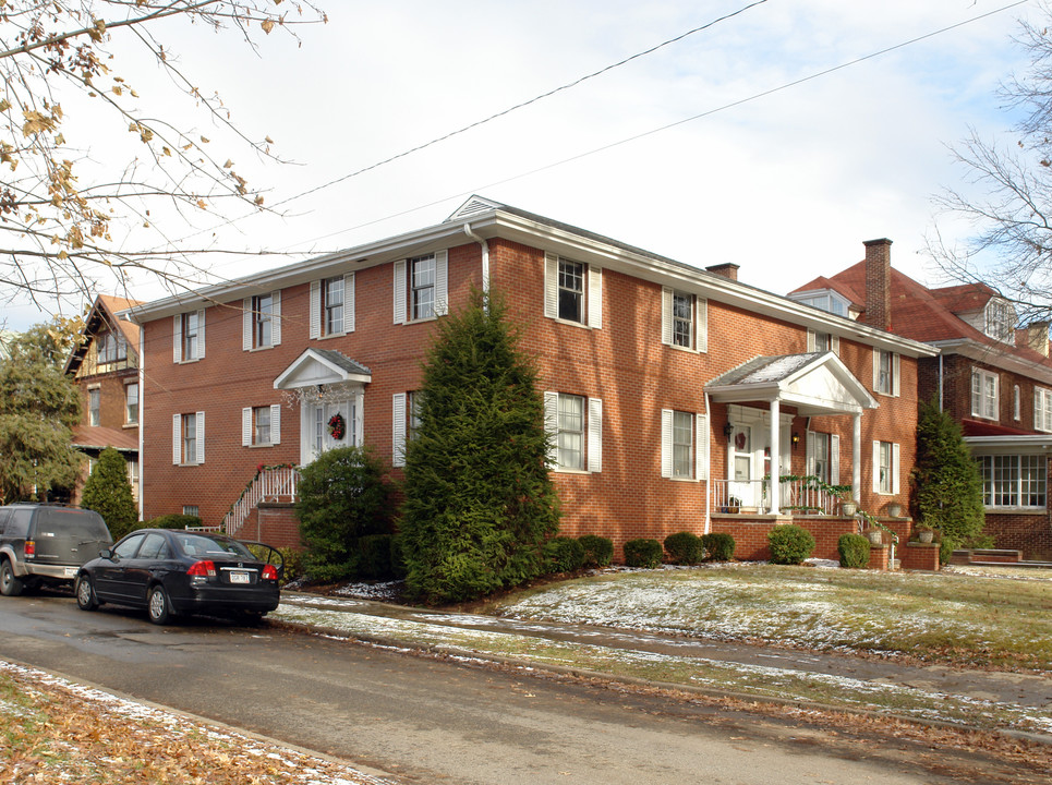 900-902 13th Ave in Huntington, WV - Building Photo