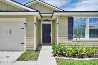 1983 Pebble Point Dr in Green Cove Springs, FL - Building Photo - Building Photo