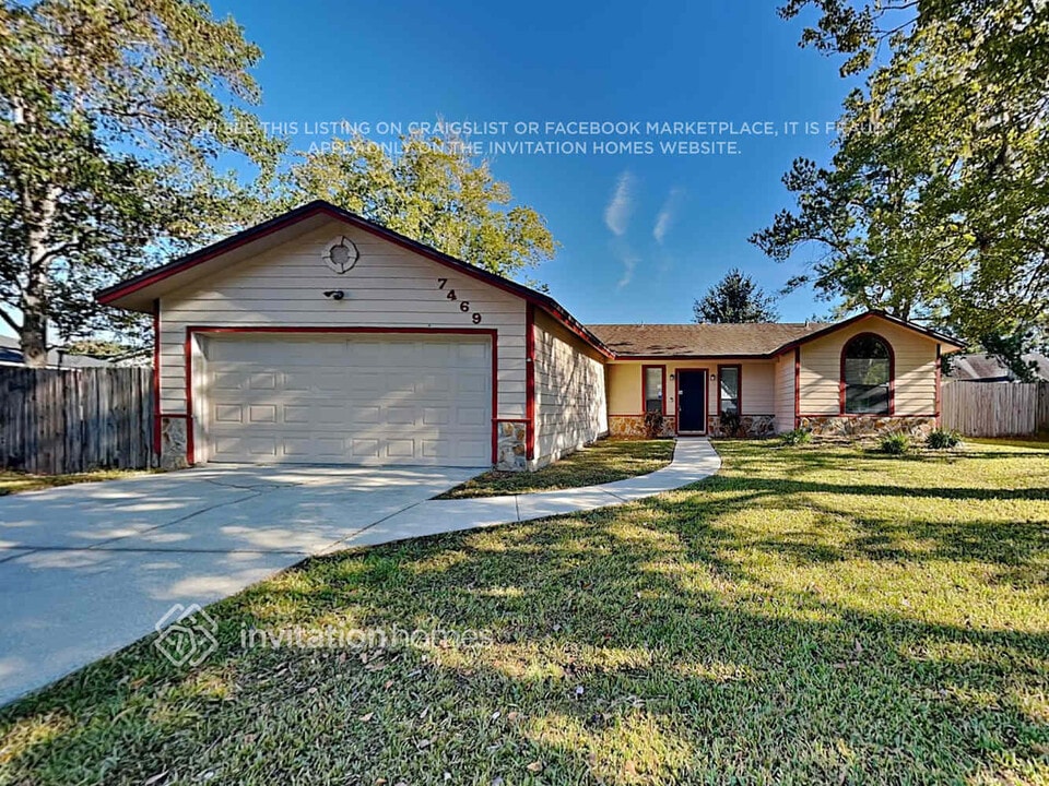7469 Sweet Rose Ln in Jacksonville, FL - Building Photo