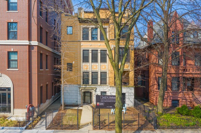 2422 N Orchard St in Chicago, IL - Building Photo - Building Photo