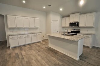 1008 Deer Valley Dr in Weatherford, TX - Building Photo - Building Photo