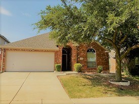 8212 Livingston Ln in McKinney, TX - Building Photo