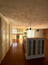 946 17th St in Moline, IL - Foto de edificio - Building Photo