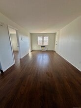 15 Pilgrim Trail in Woodbury, CT - Building Photo - Building Photo