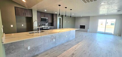 505 Los Arboles Ave NW in Albuquerque, NM - Building Photo - Building Photo