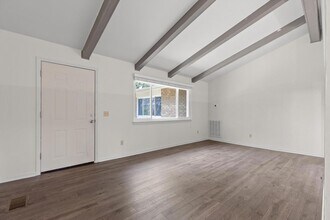 3600 Gleason Dr in Chattanooga, TN - Building Photo - Building Photo