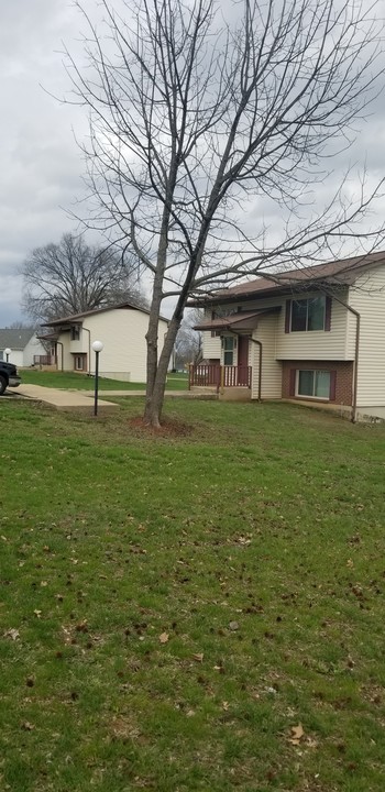 Heritage Manor in Park Hills, MO - Building Photo