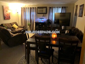 21 Greenwood St-Unit -4 in Melrose, MA - Building Photo - Building Photo