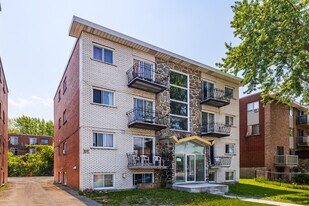 6380 Léger Boul in Montréal, QC - Building Photo
