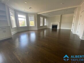 11 Alton Pl, Unit 3 in Brookline, MA - Building Photo - Building Photo